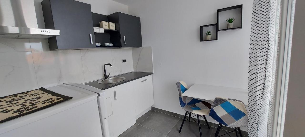 River 67 - Apartment In Рийека Екстериор снимка
